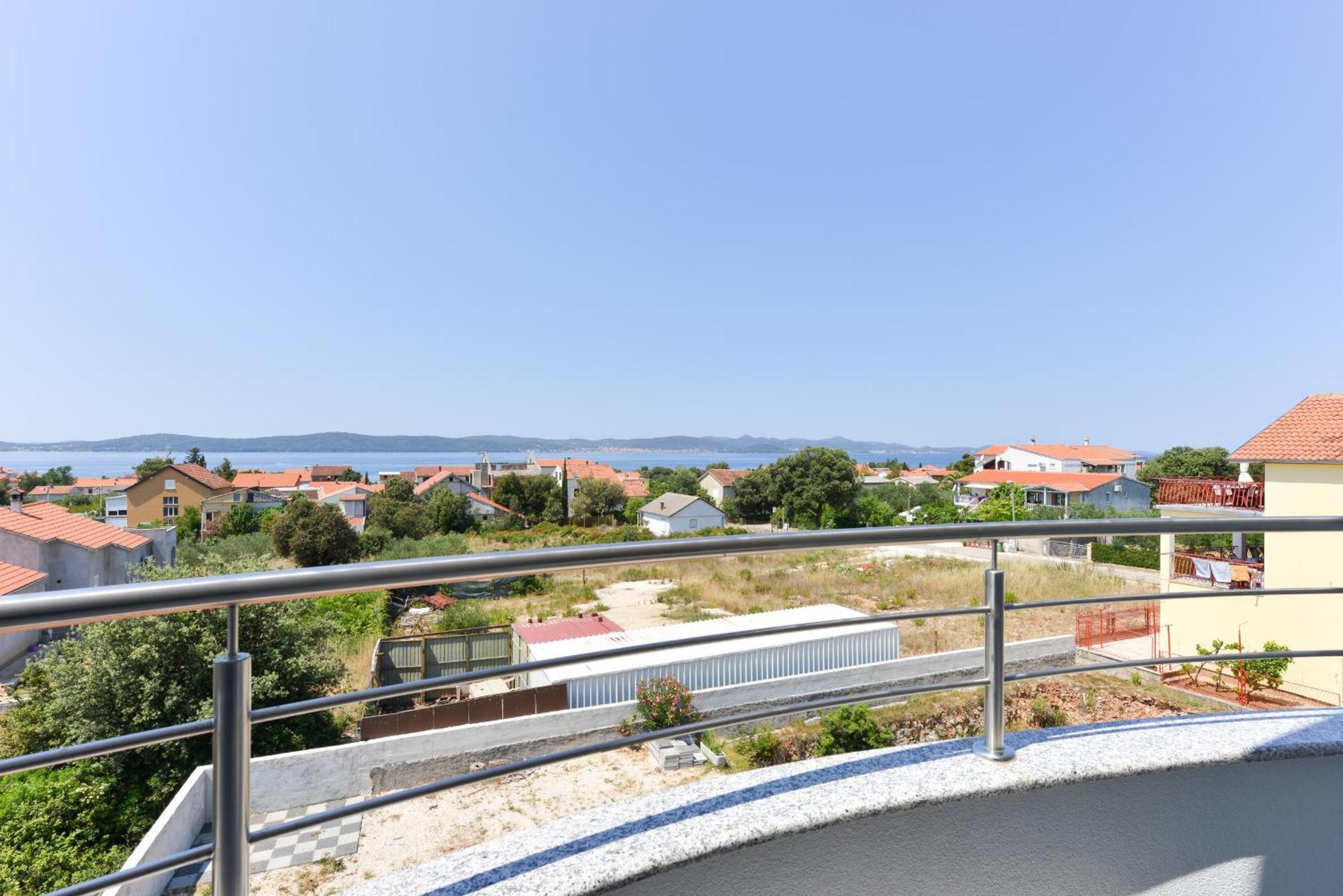Apartmani Martin Mit Beheiztem Pool With Heated Pool Bibinje Esterno foto