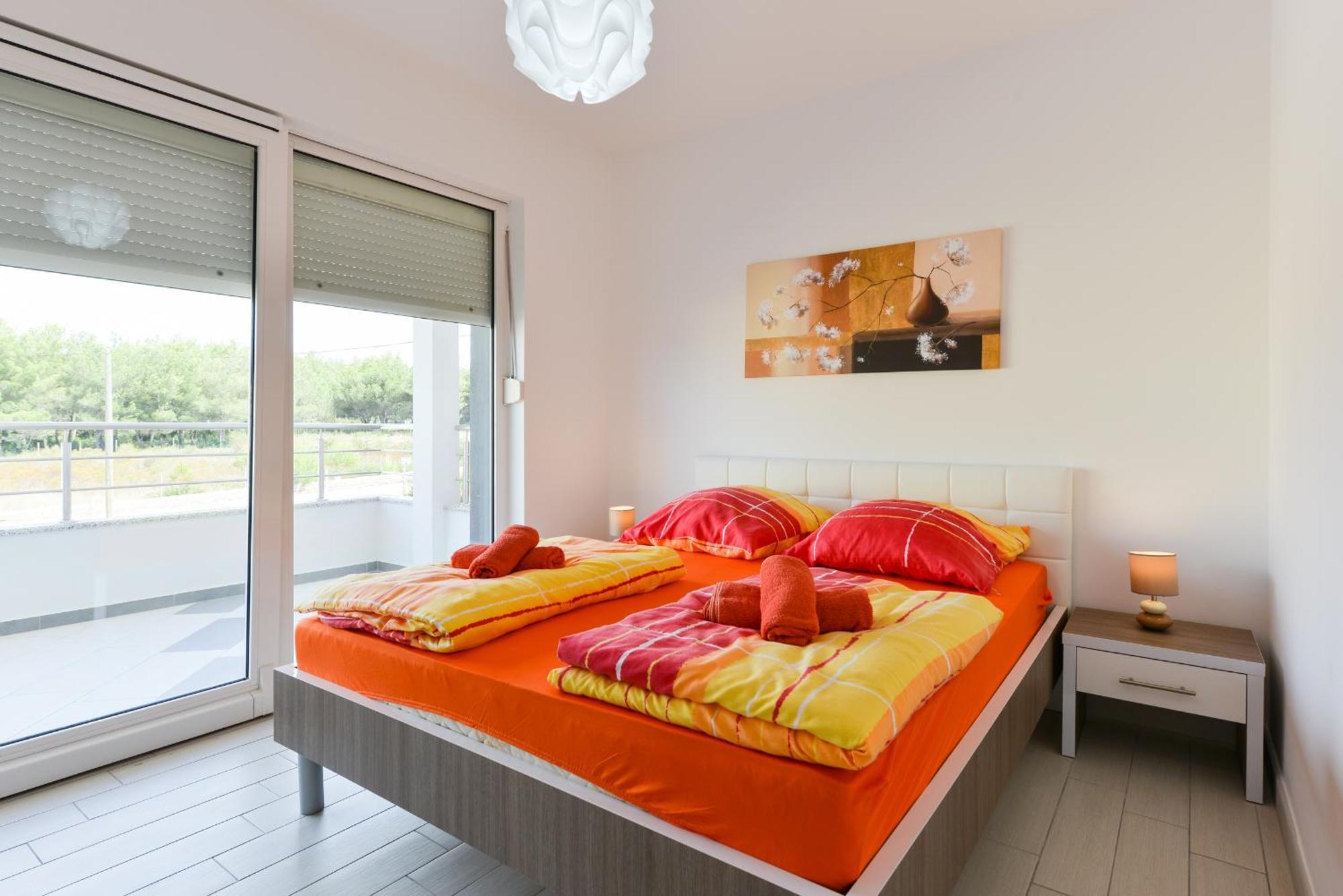 Apartmani Martin Mit Beheiztem Pool With Heated Pool Bibinje Esterno foto