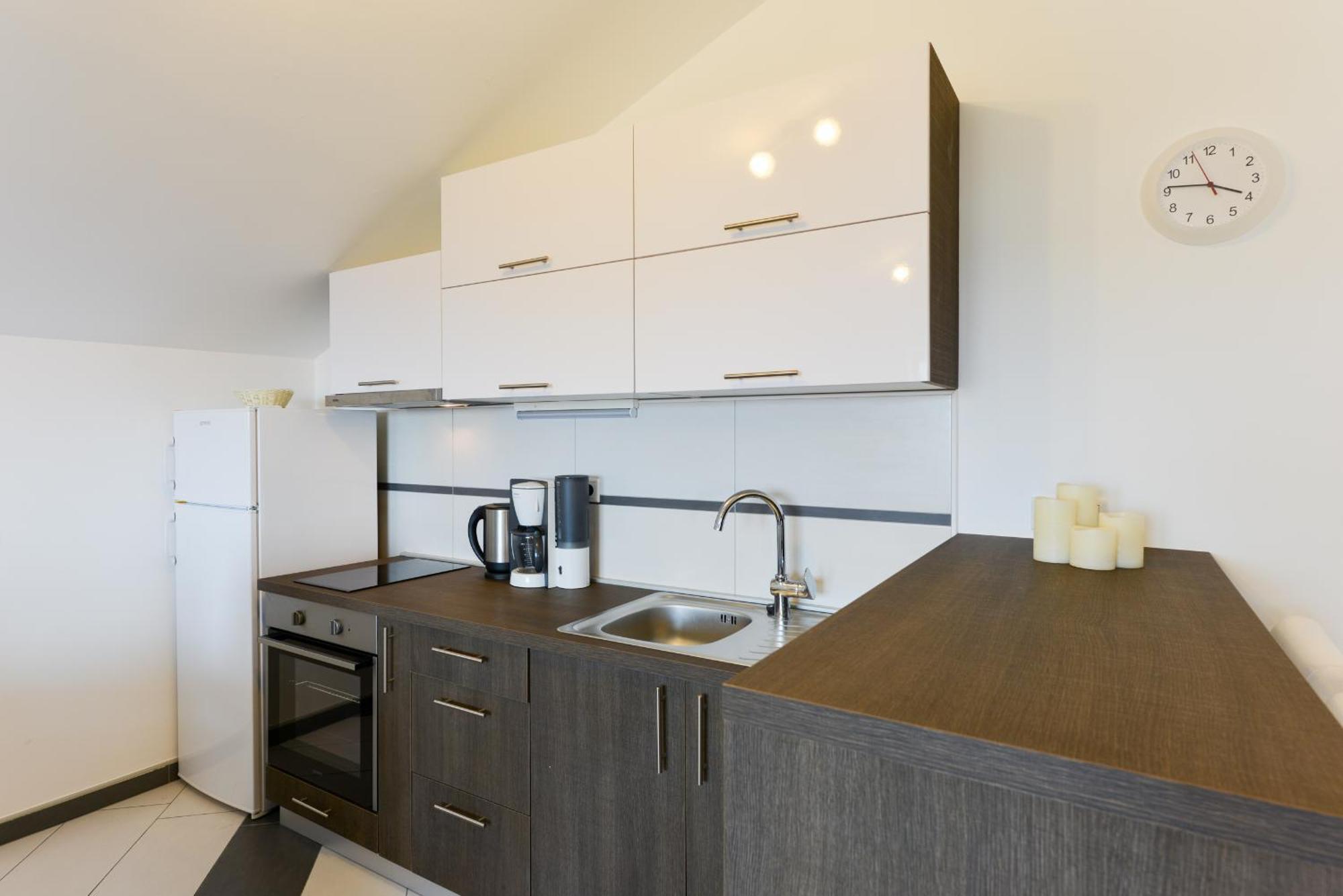 Apartmani Martin Mit Beheiztem Pool With Heated Pool Bibinje Esterno foto