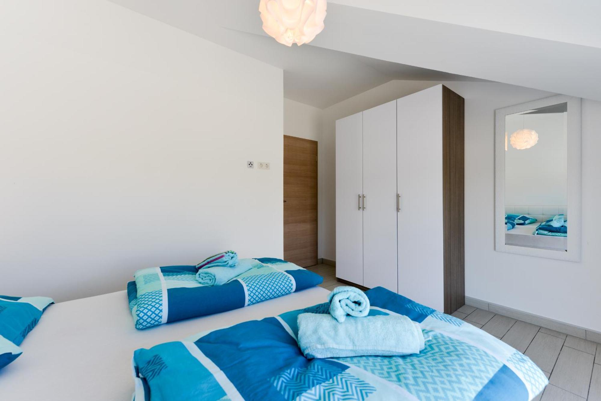 Apartmani Martin Mit Beheiztem Pool With Heated Pool Bibinje Esterno foto