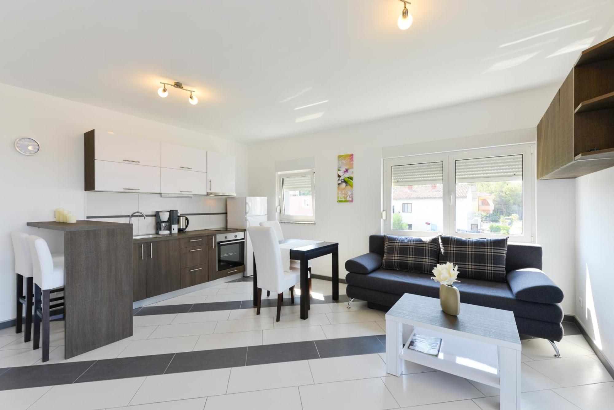 Apartmani Martin Mit Beheiztem Pool With Heated Pool Bibinje Esterno foto